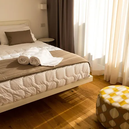 Bed & Breakfast Plebis - In Sicilia Nel Centro Storico Di